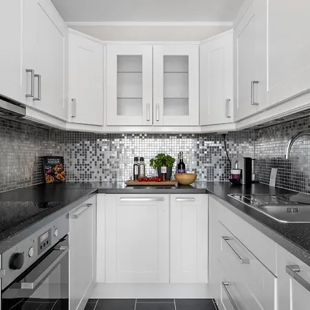 Cosy With 2 Bedrooms For 4 People With Free Parking Appartement