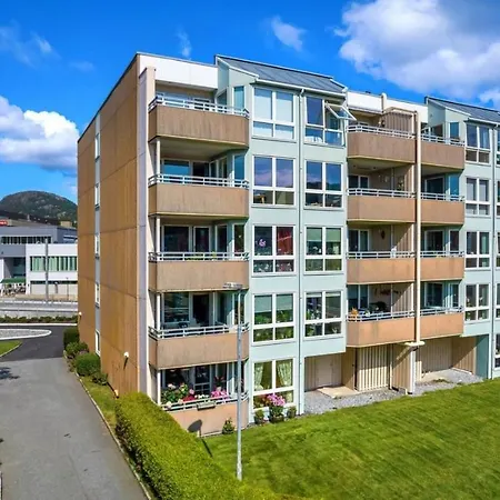 Cosy With 2 Bedrooms For 4 People With Free Parking Appartement Bergen